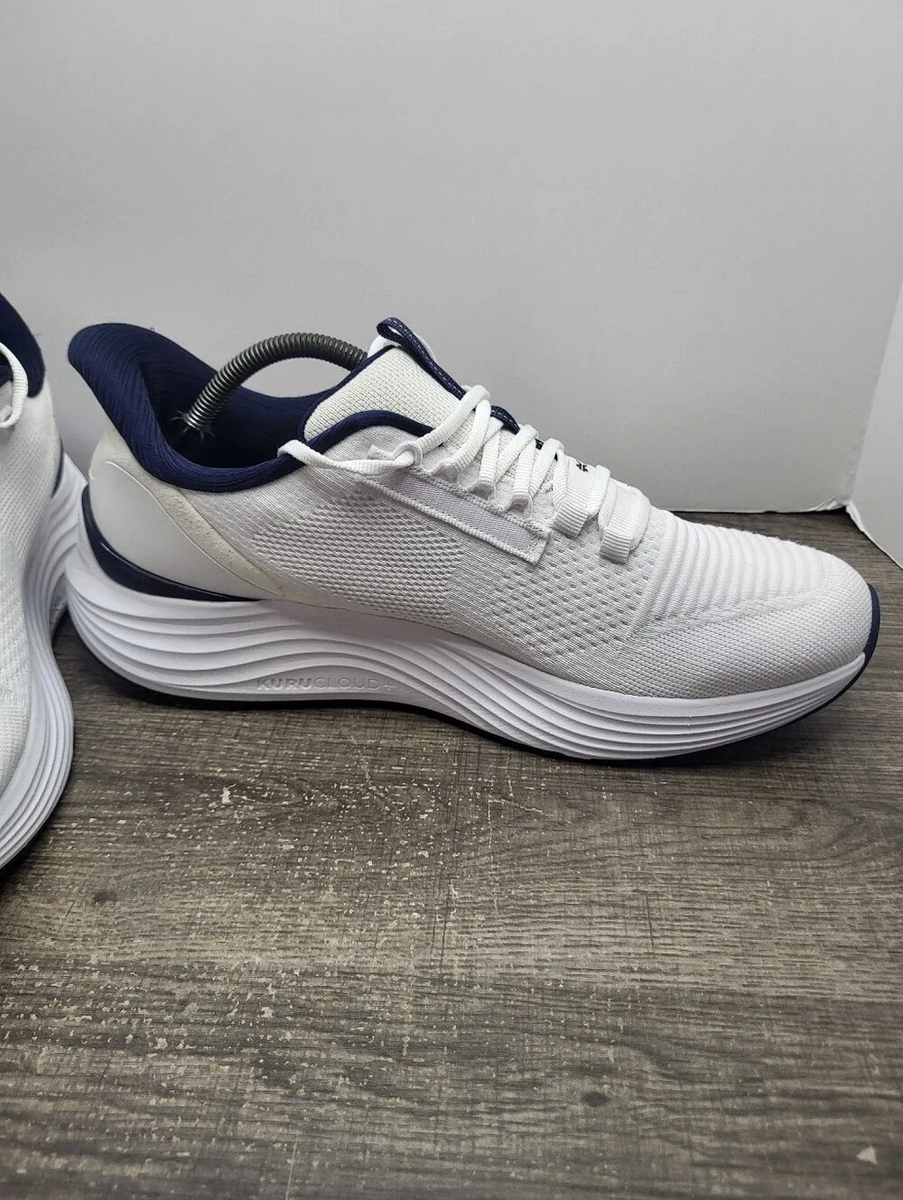 Kuru Atom 2 Mens Size 11 White Blue Athletic Running Walking Shoes Sneakers
